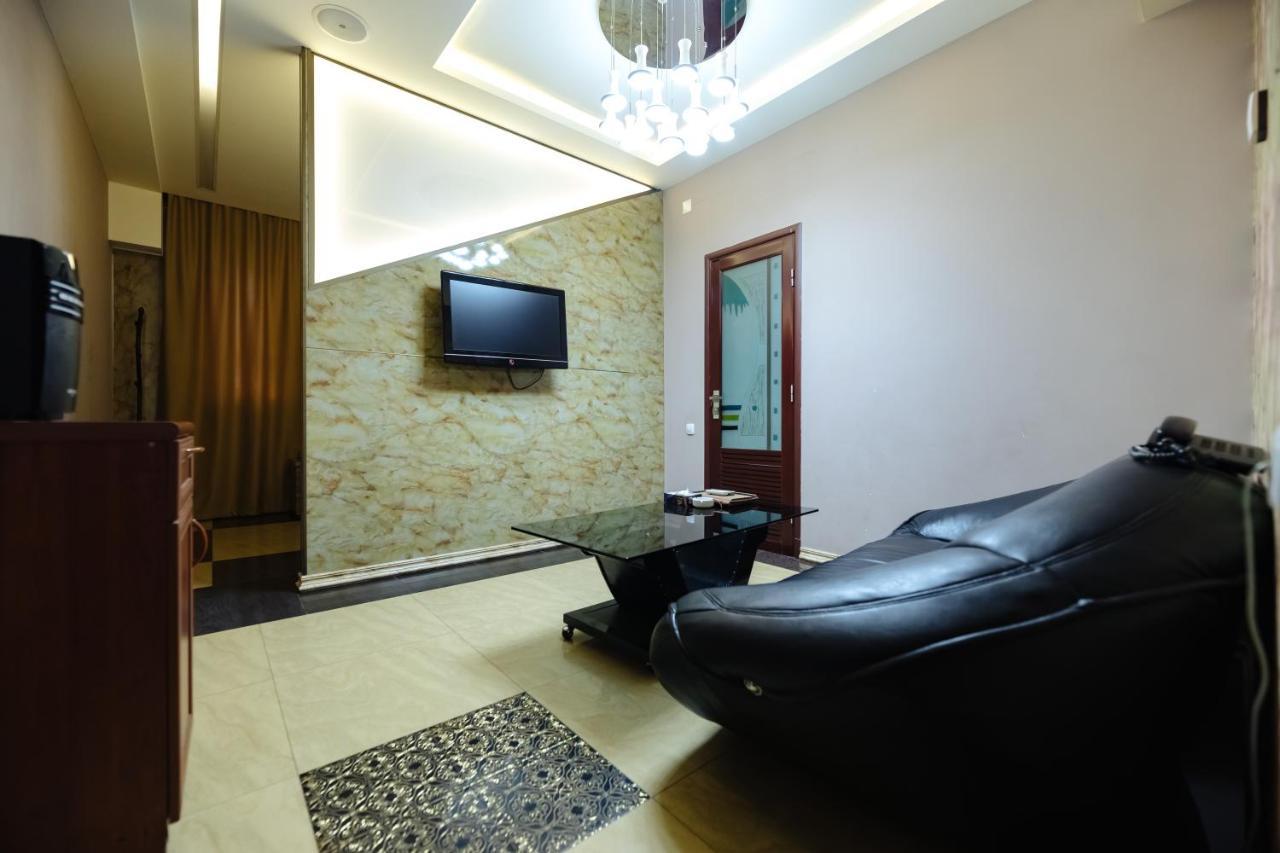 GOLDEN SECONDS Hotel Erivan Exterior foto