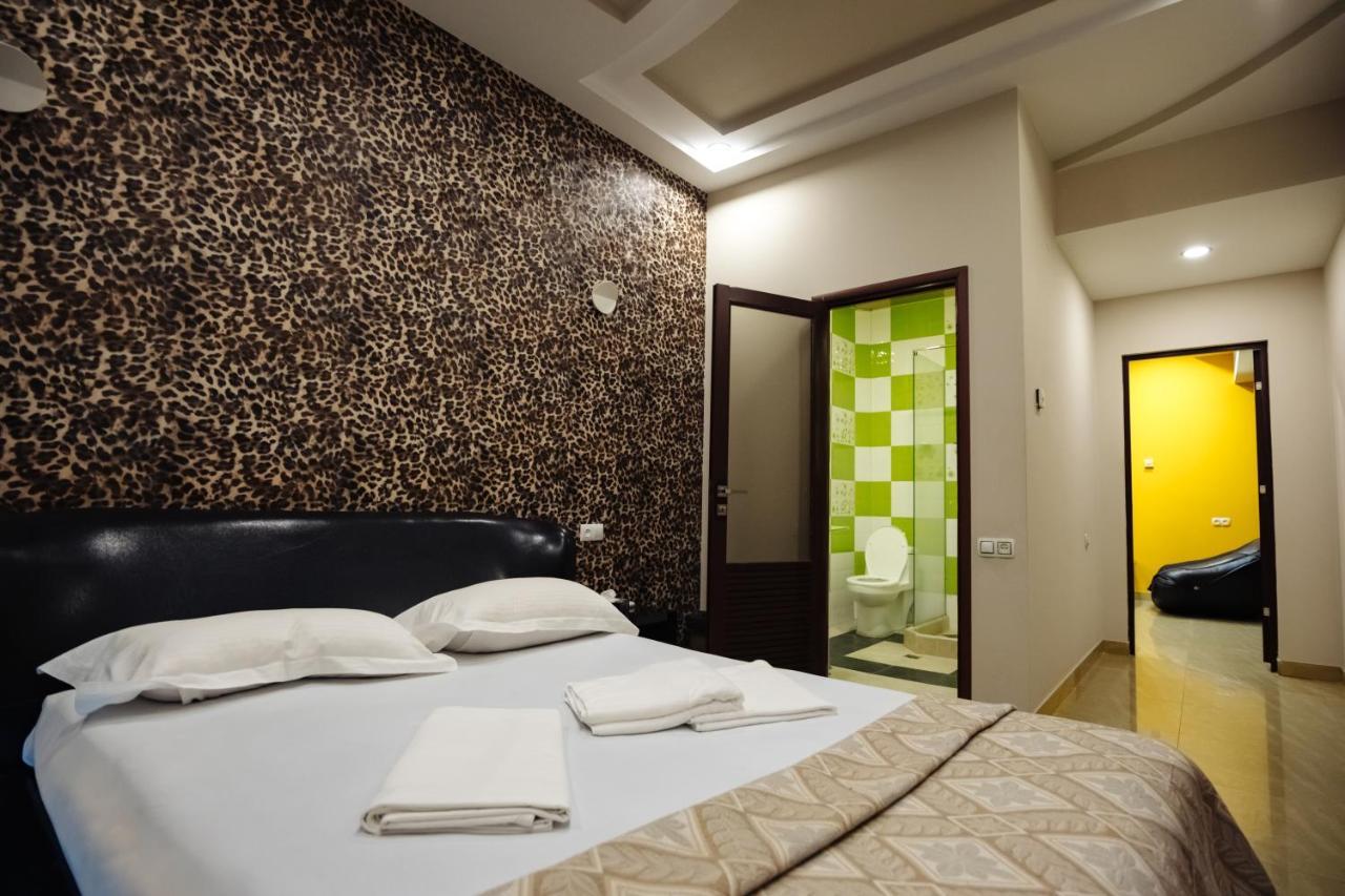 GOLDEN SECONDS Hotel Erivan Exterior foto