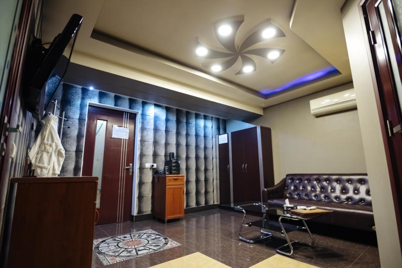 GOLDEN SECONDS Hotel Erivan Exterior foto