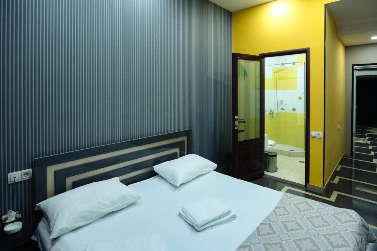 GOLDEN SECONDS Hotel Erivan Exterior foto