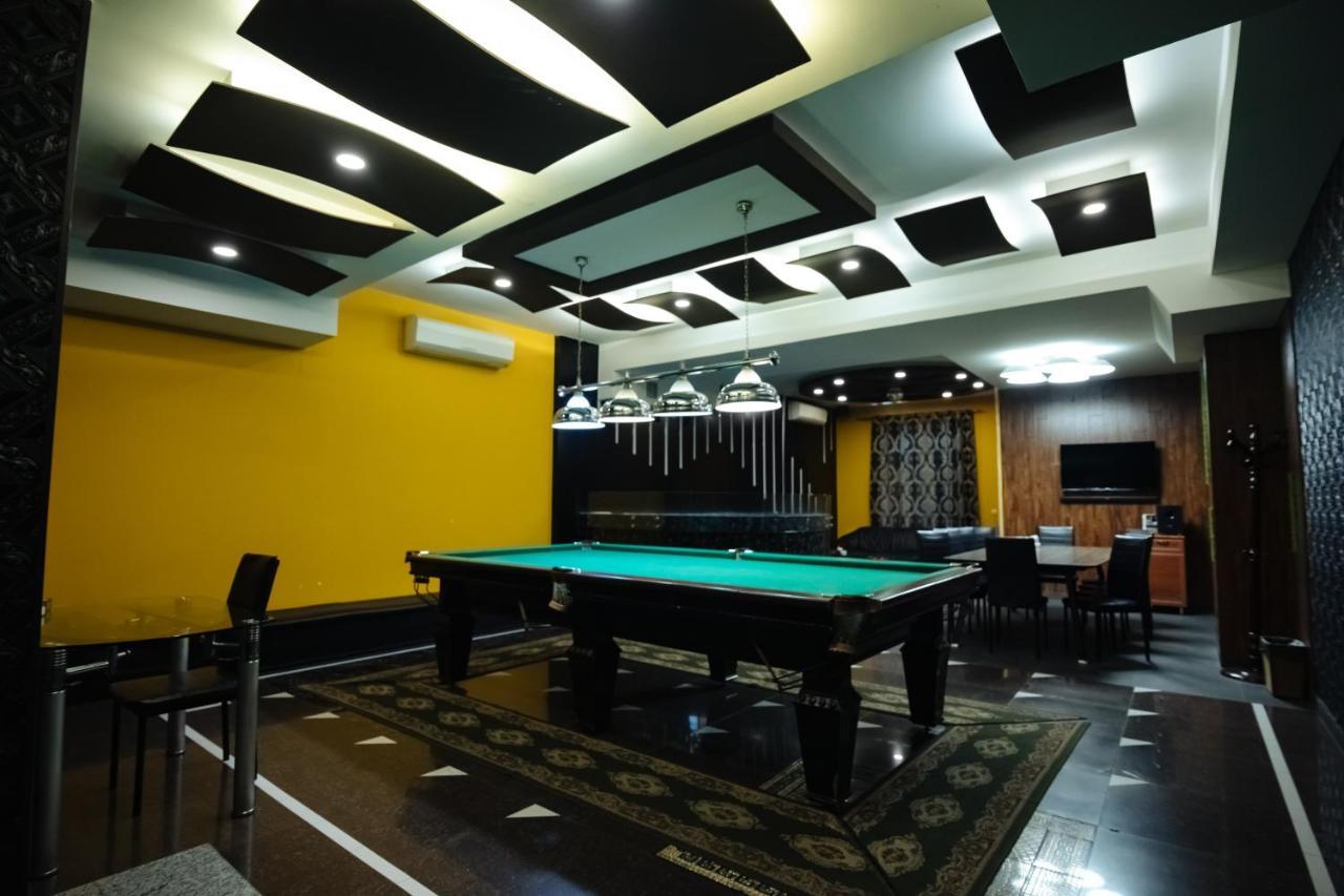 GOLDEN SECONDS Hotel Erivan Exterior foto