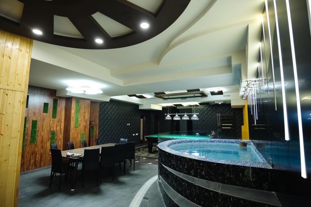 GOLDEN SECONDS Hotel Erivan Exterior foto