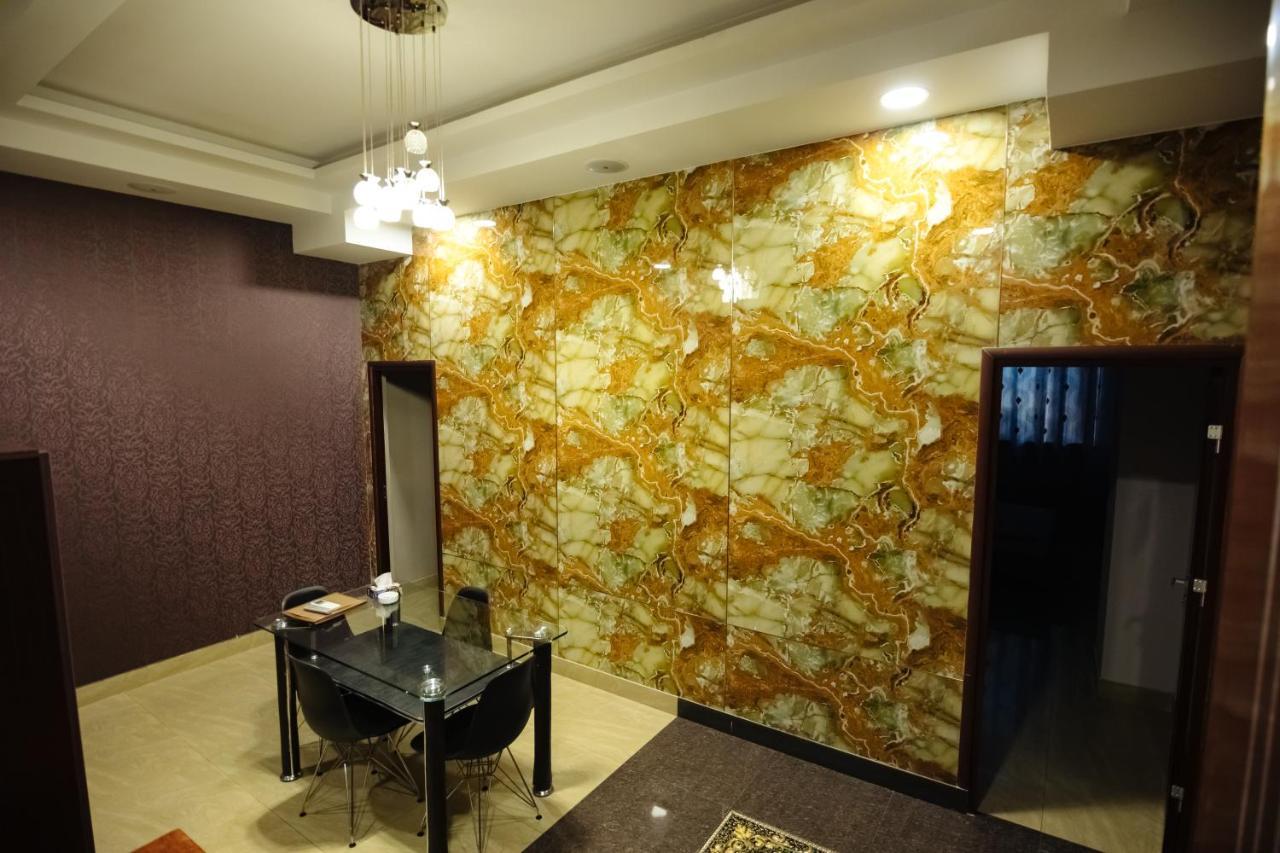 GOLDEN SECONDS Hotel Erivan Exterior foto