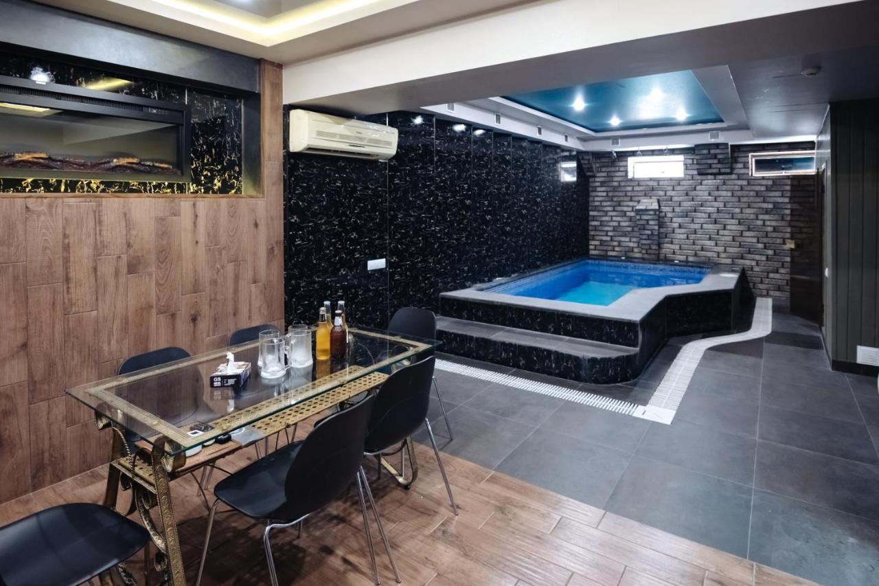 GOLDEN SECONDS Hotel Erivan Exterior foto