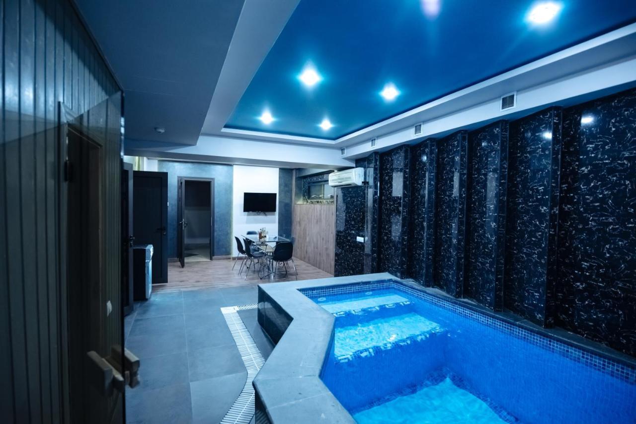 GOLDEN SECONDS Hotel Erivan Exterior foto