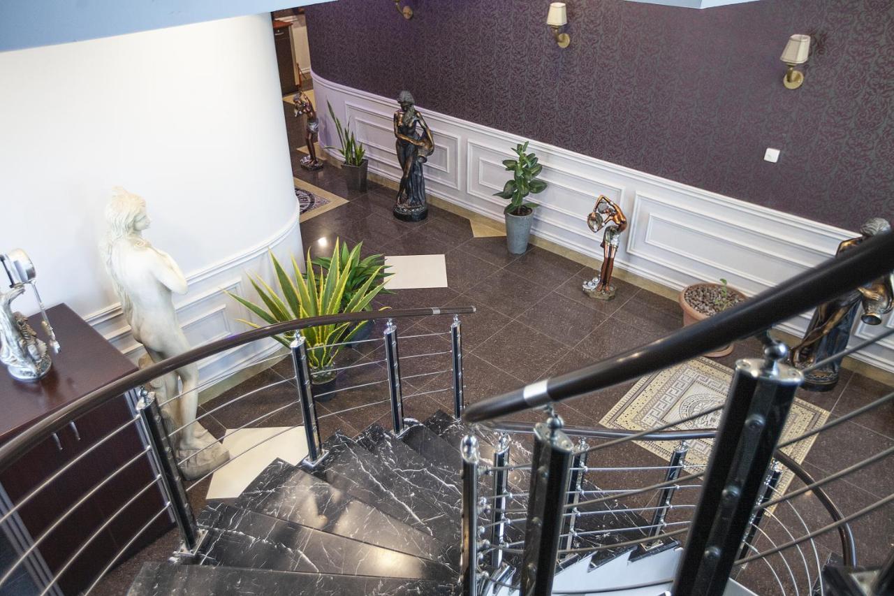 GOLDEN SECONDS Hotel Erivan Exterior foto