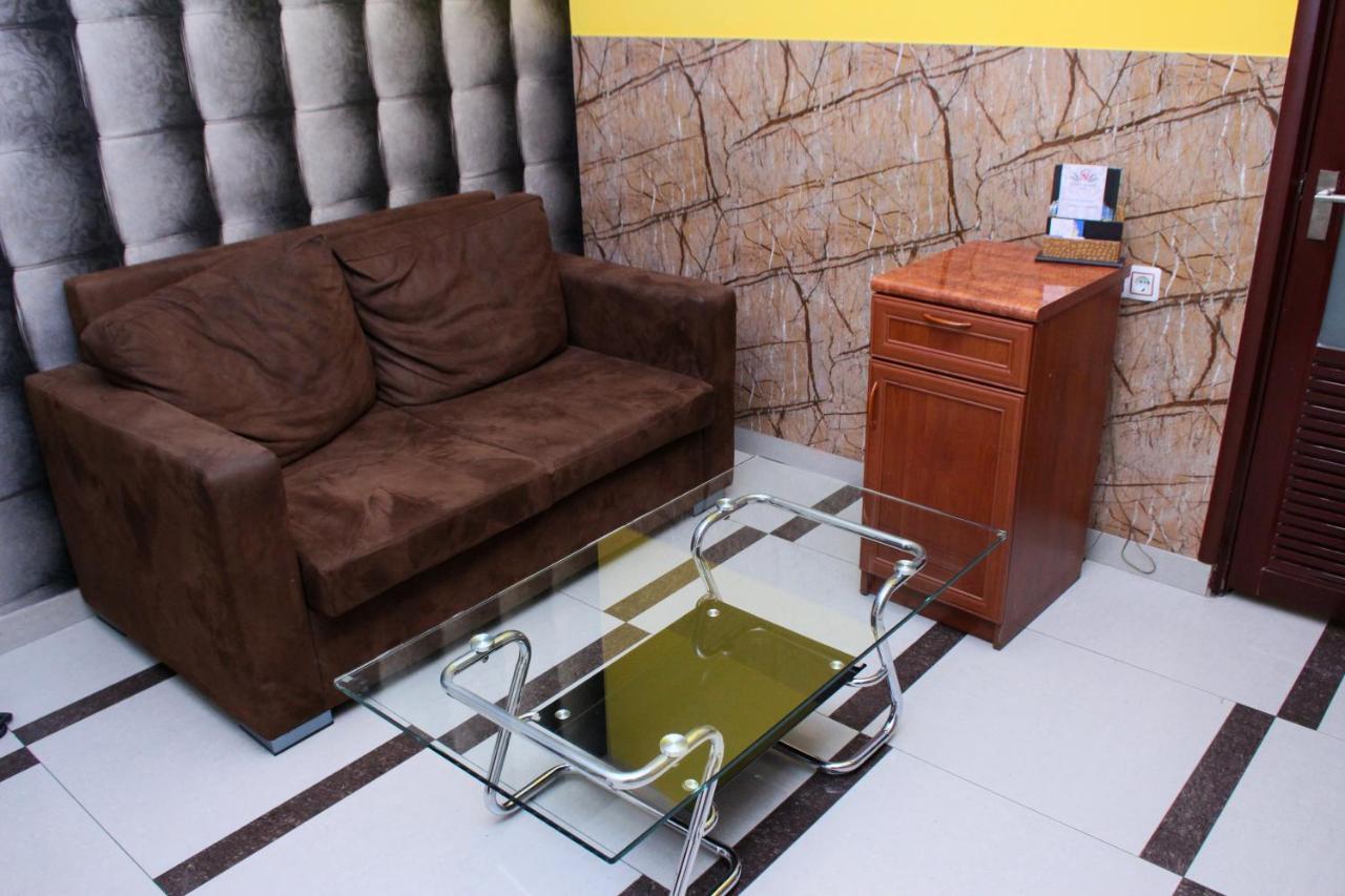GOLDEN SECONDS Hotel Erivan Exterior foto