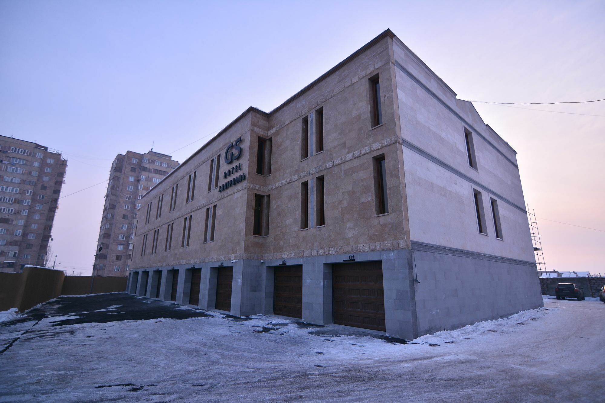 GOLDEN SECONDS Hotel Erivan Exterior foto
